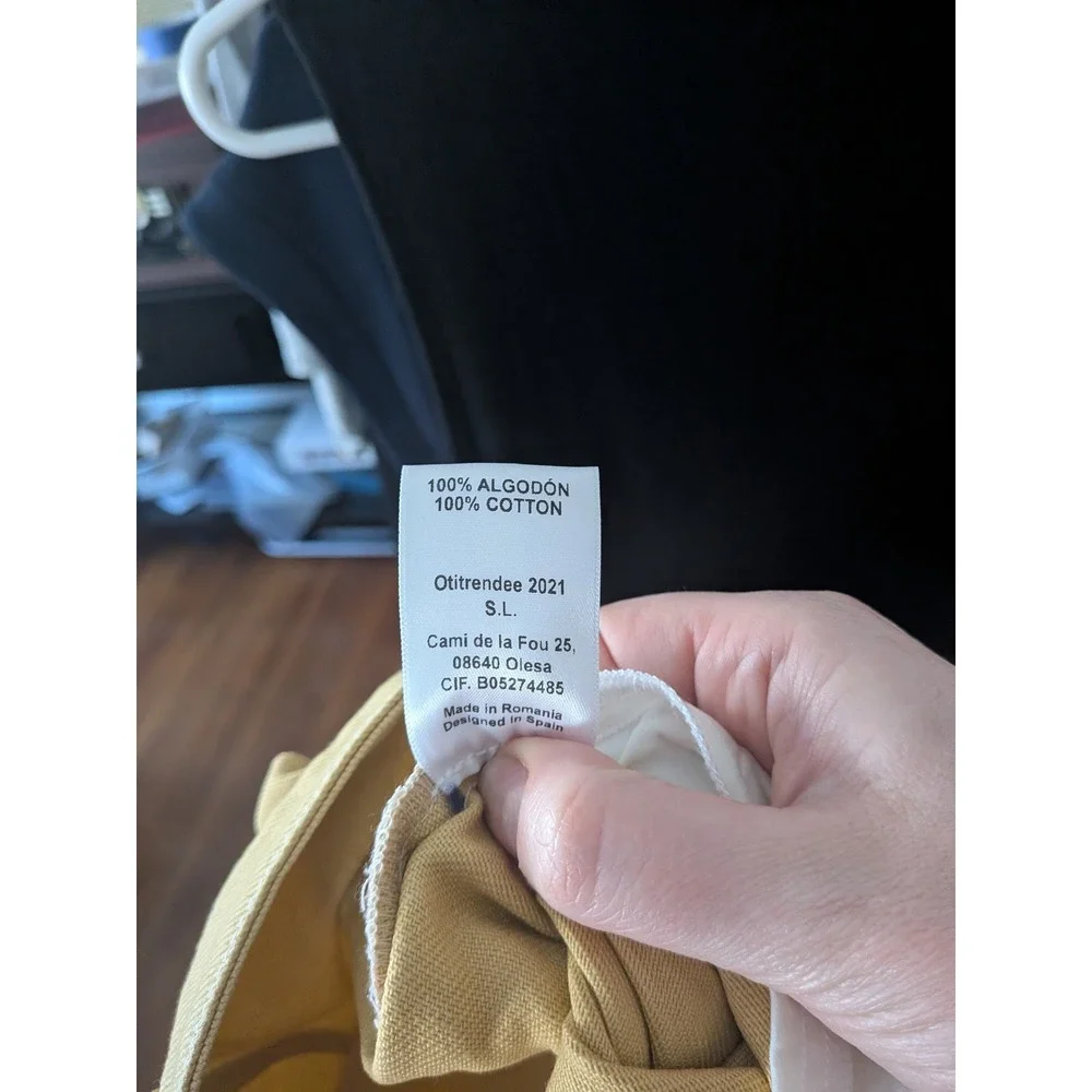 NWT Carmen Says Desk Pale Yellow Denim Bermuda Shorts Cotton Pleated Medium